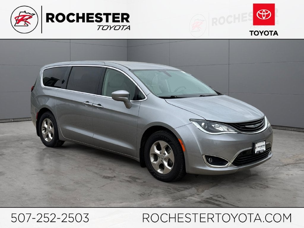 2019 Chrysler Pacifica Hybrid Touring Plus FWD