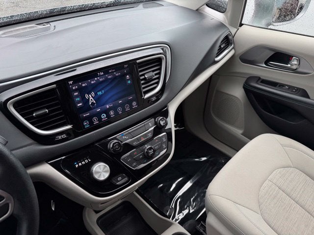 2019 Chrysler Pacifica Hybrid Touring Plus FWD