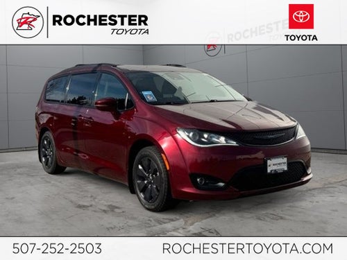 2020 Chrysler Pacifica Hybrid Limited FWD