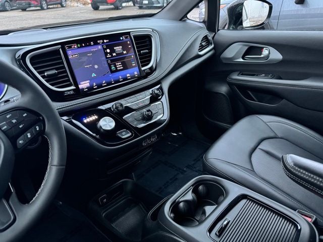 2024 Chrysler Pacifica Hybrid Select FWD