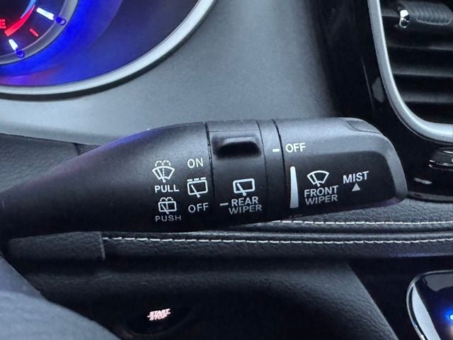 2024 Chrysler Pacifica Hybrid Select FWD