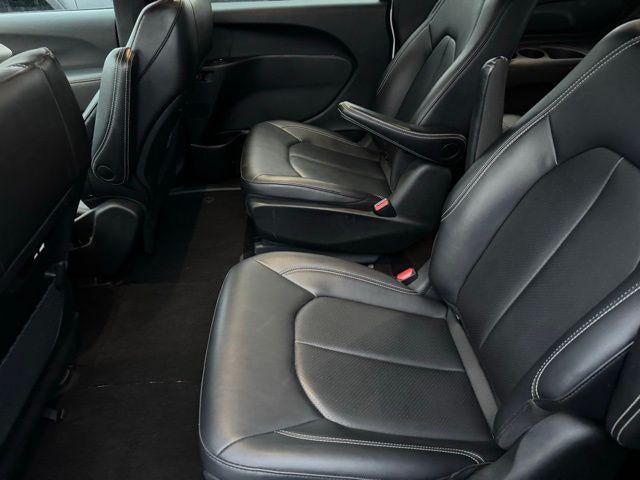 2024 Chrysler Pacifica Hybrid Select FWD