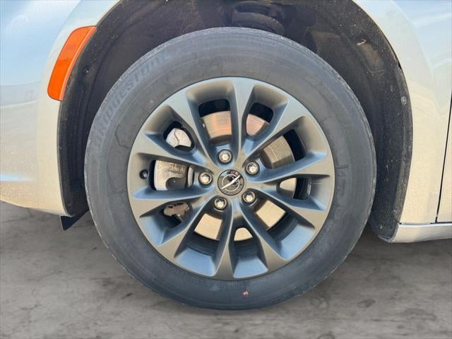2021 Chrysler Pacifica Touring L AWD