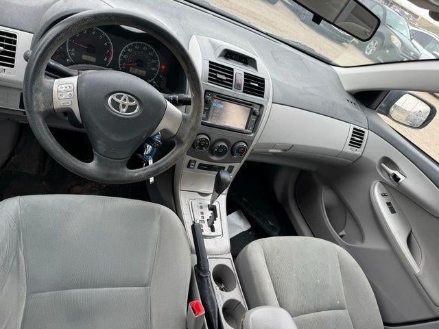 2013 Toyota Corolla LE FWD
