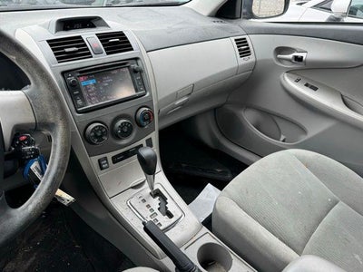 2013 Toyota Corolla LE FWD