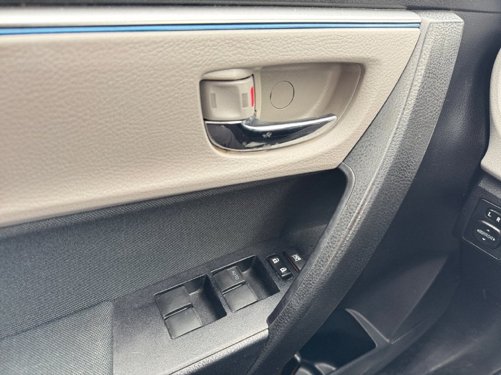 2016 Toyota Corolla LE FWD