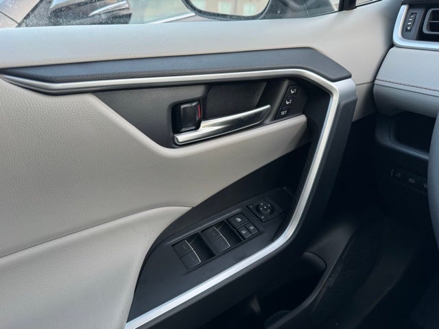 2025 Toyota RAV4 XLE Premium AWD