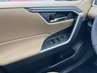 2025 Toyota RAV4 XLE Premium AWD