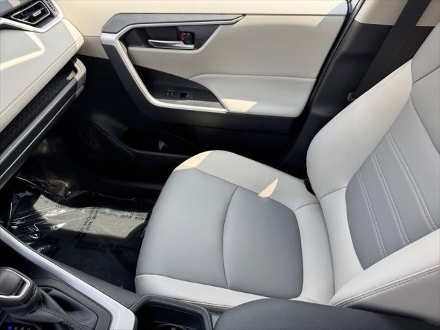 2025 Toyota RAV4 XLE Premium AWD