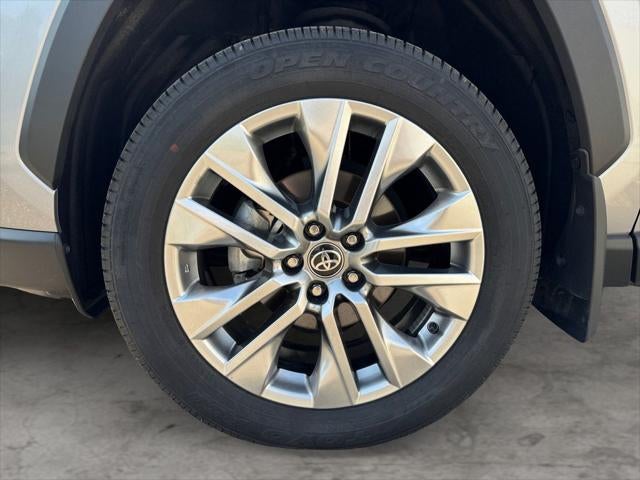 2025 Toyota RAV4 XLE Premium AWD