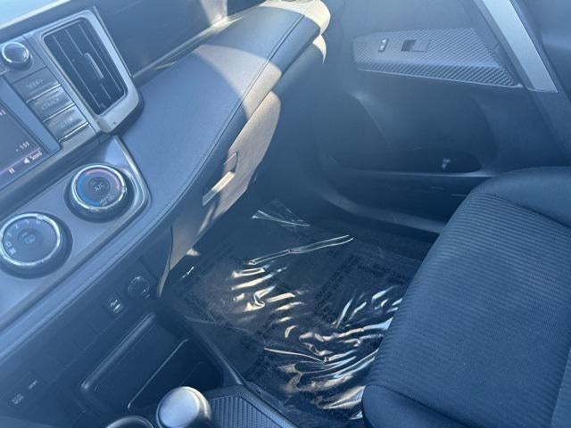 2015 Toyota RAV4 LE AWD