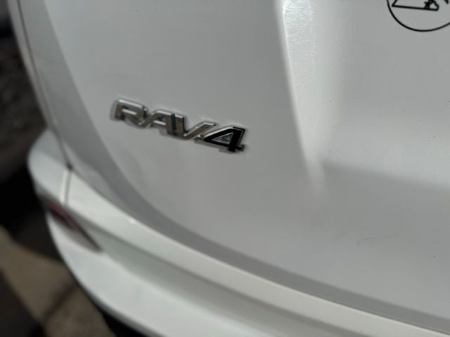 2017 Toyota RAV4 LE AWD