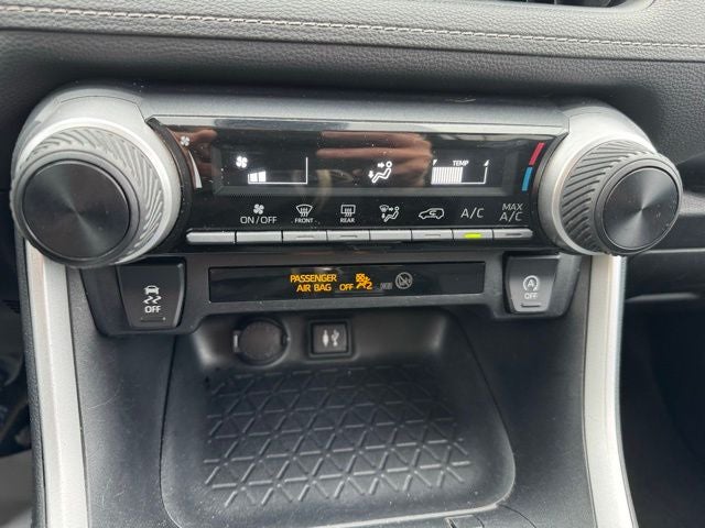 2019 Toyota RAV4 LE AWD