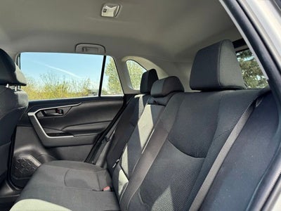 2020 Toyota RAV4 LE AWD