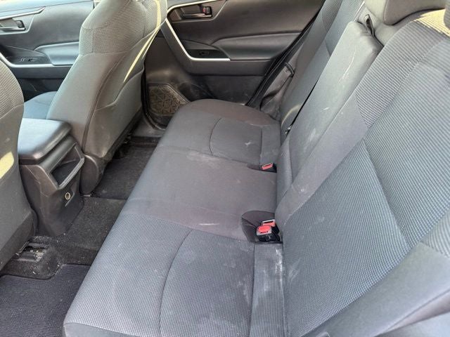 2021 Toyota RAV4 LE AWD