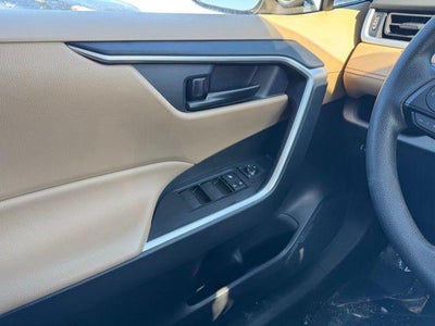 2025 Toyota RAV4 LE AWD