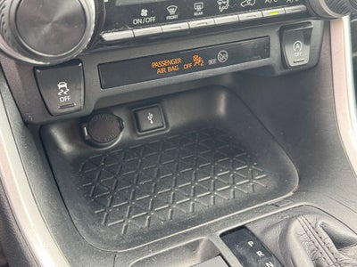 2020 Toyota RAV4 LE AWD