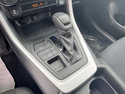 2020 Toyota RAV4 LE AWD