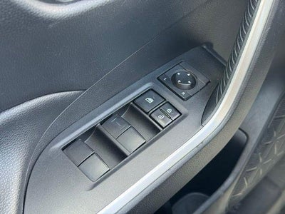 2020 Toyota RAV4 LE AWD