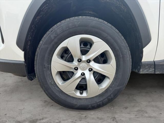 2020 Toyota RAV4 LE AWD