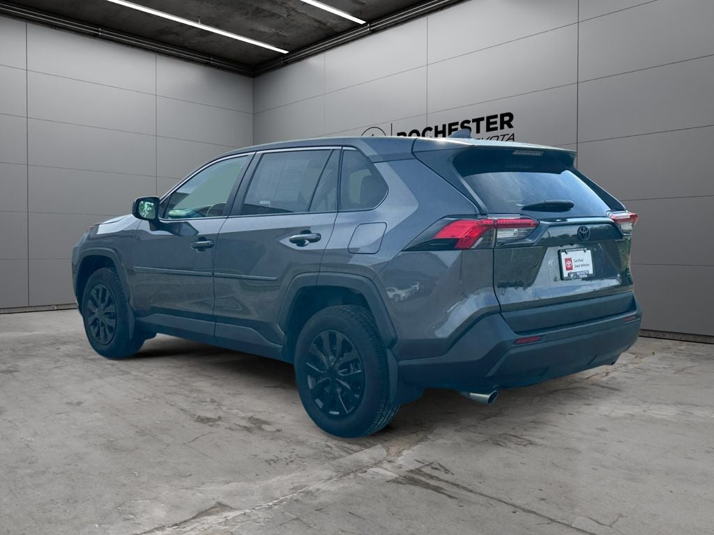 2022 Toyota RAV4 LE AWD
