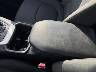 2022 Toyota RAV4 LE AWD