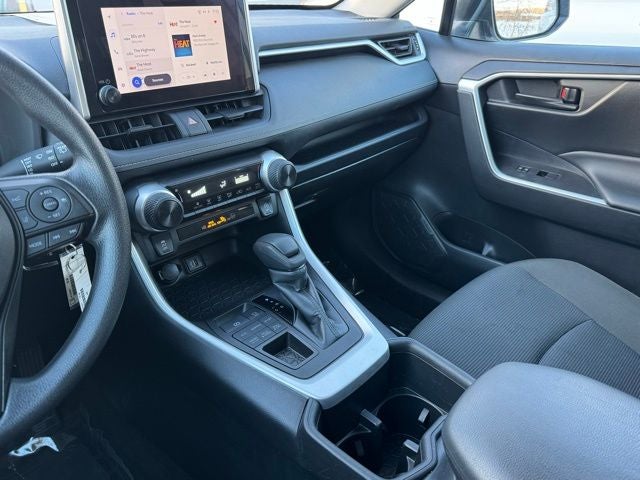 2024 Toyota RAV4 LE AWD