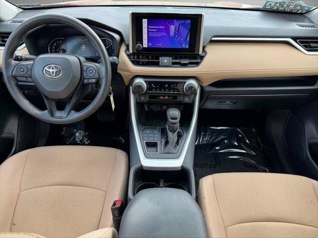 2023 Toyota RAV4 LE AWD