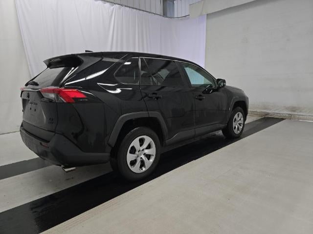 2022 Toyota RAV4 LE AWD