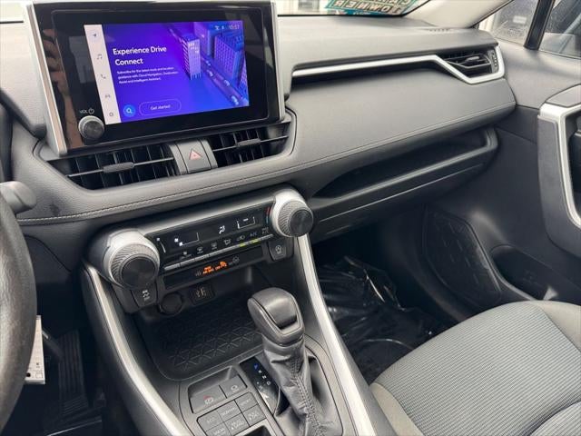 2023 Toyota RAV4 LE AWD