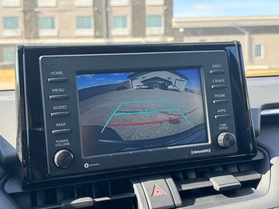 2020 Toyota RAV4 LE FWD