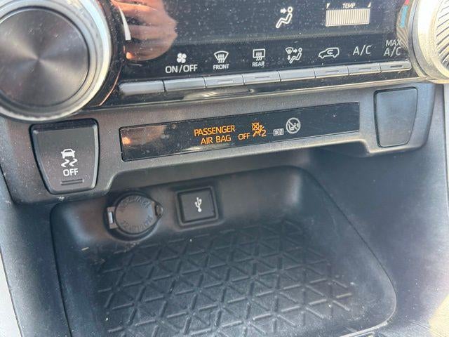 2020 Toyota RAV4 LE FWD