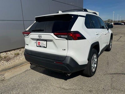 2020 Toyota RAV4 LE FWD