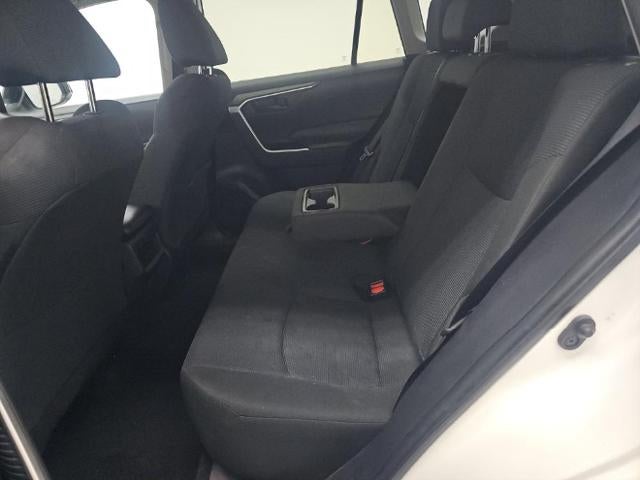 2020 Toyota RAV4 LE FWD