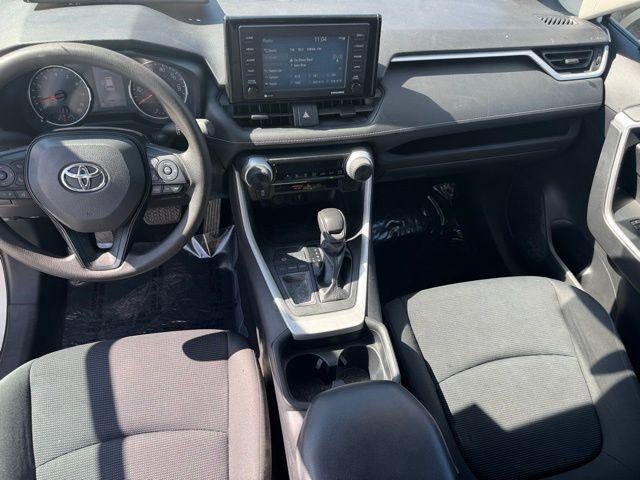 2020 Toyota RAV4 LE FWD
