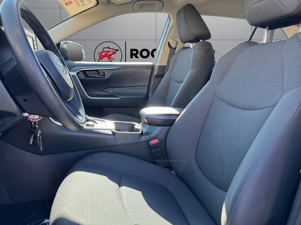 2019 Toyota RAV4 Hybrid LE AWD
