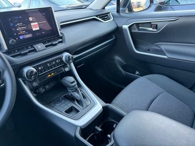 2025 Toyota RAV4 XLE AWD