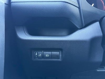 2025 Toyota RAV4 XLE AWD