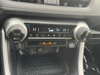 2025 Toyota RAV4 XLE AWD