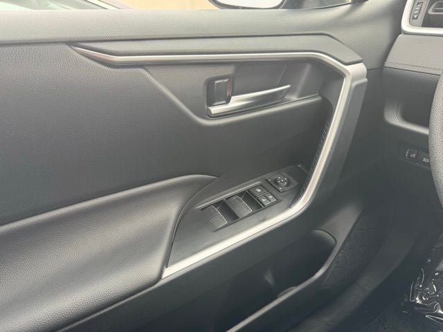 2025 Toyota RAV4 XLE AWD