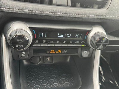 2025 Toyota RAV4 XLE AWD