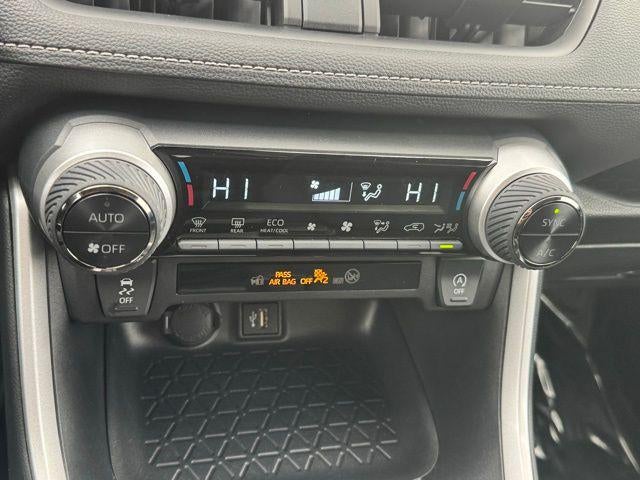 2025 Toyota RAV4 XLE AWD