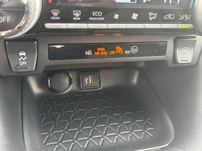 2025 Toyota RAV4 XLE AWD