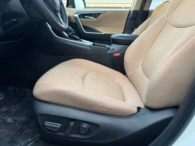 2025 Toyota RAV4 XLE AWD