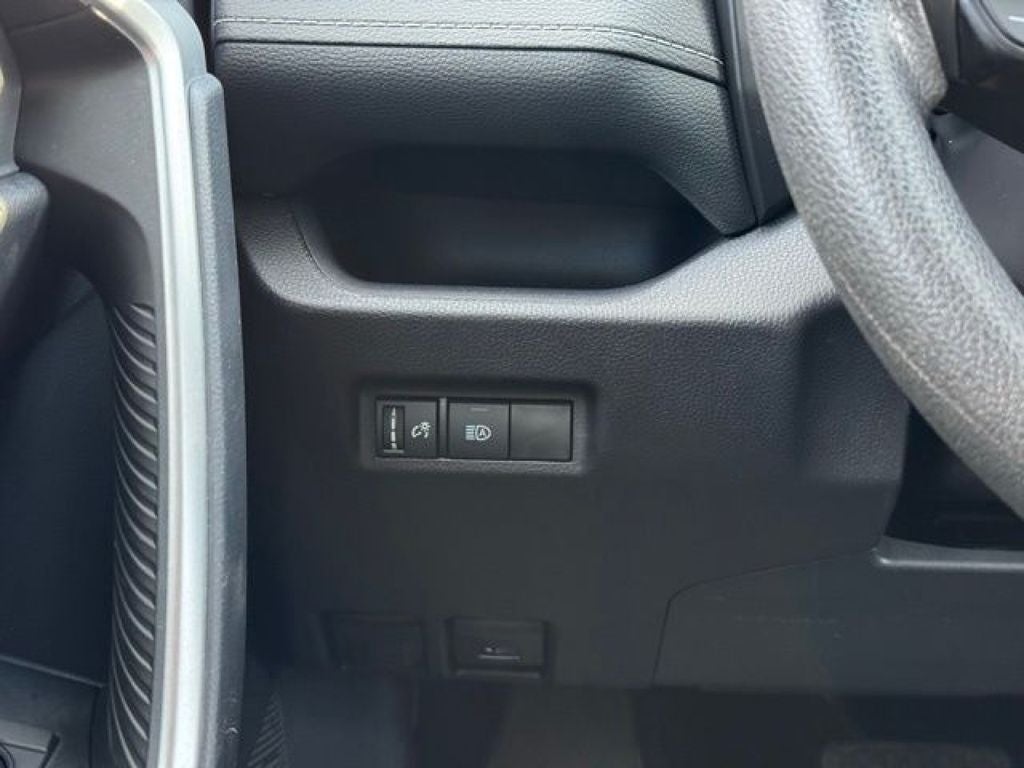 2025 Toyota RAV4 XLE AWD