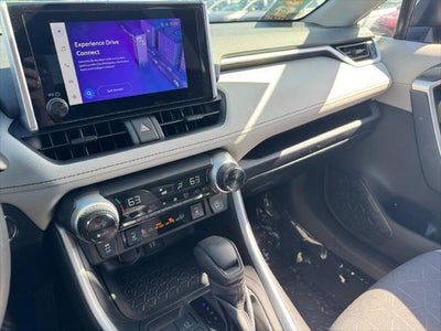 2024 Toyota RAV4 XLE AWD