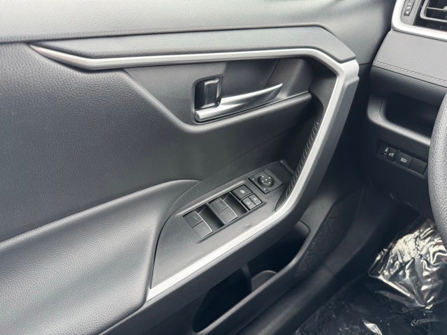 2025 Toyota RAV4 XLE AWD