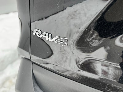 2025 Toyota RAV4 XLE AWD