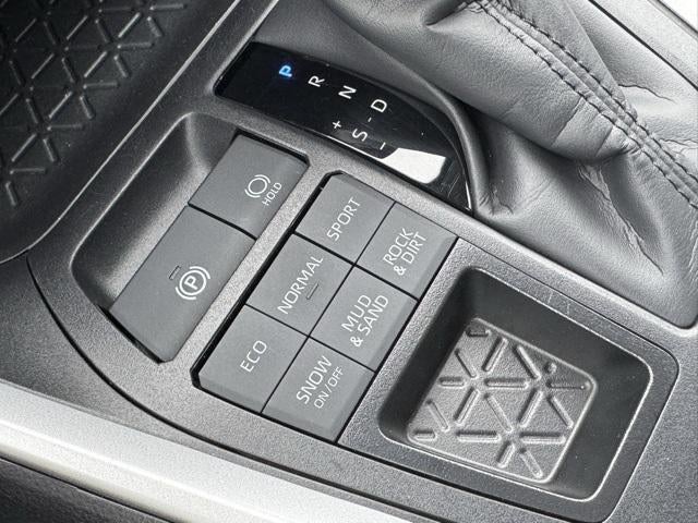 2025 Toyota RAV4 XLE AWD