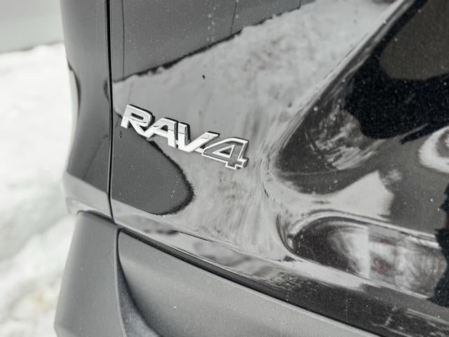 2025 Toyota RAV4 XLE AWD